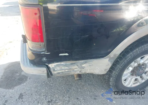 2000 Ford Excursion Limited from USA, damaged, VIN 1FMNU42S2YEB87140